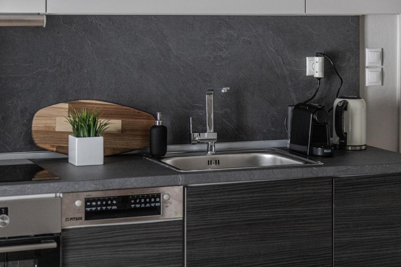 The Beetle House Apartment Волос Екстериор снимка